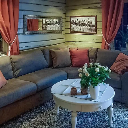 4 Bedroom Beautiful In Kolvereid